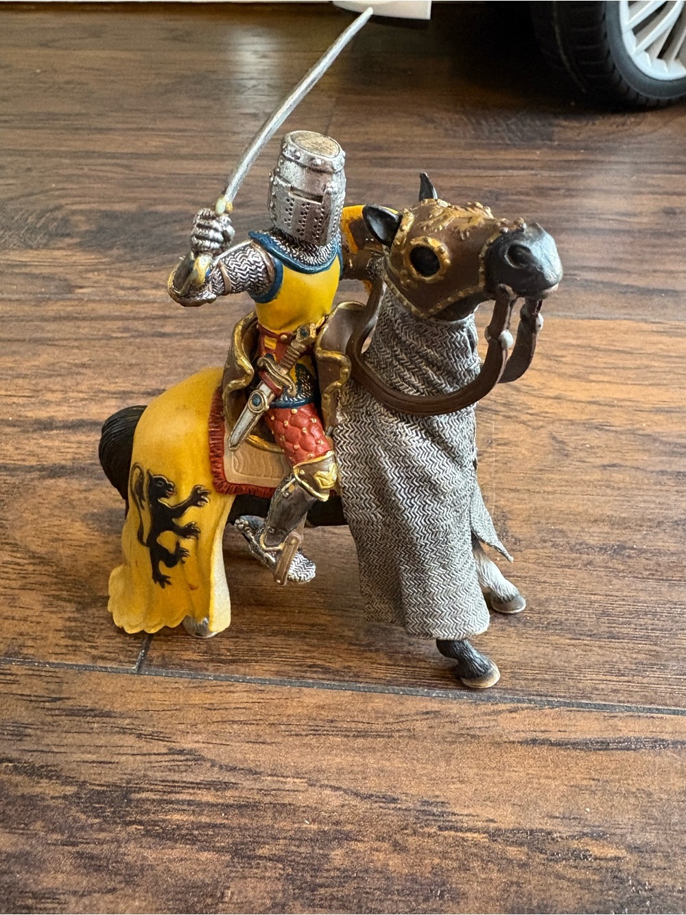 Vintage 2007 Schleich Medieval Knight on Horse Figurine – Yellow Blue Lion Shiel